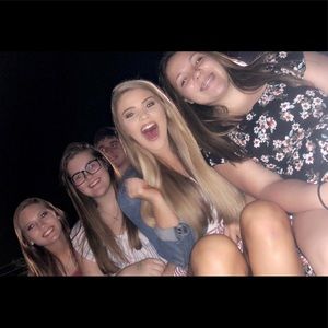 Meet your Posher, Madison